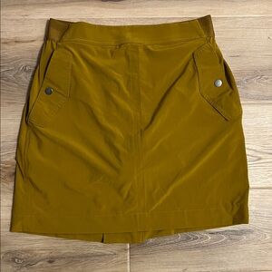 Athleta skirt with built in shorts